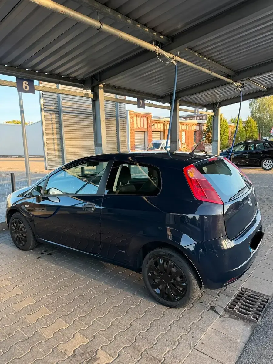 Gebraucht Fiat Punto 65 PS (47 kW) 2008 Blau Kleinwagen