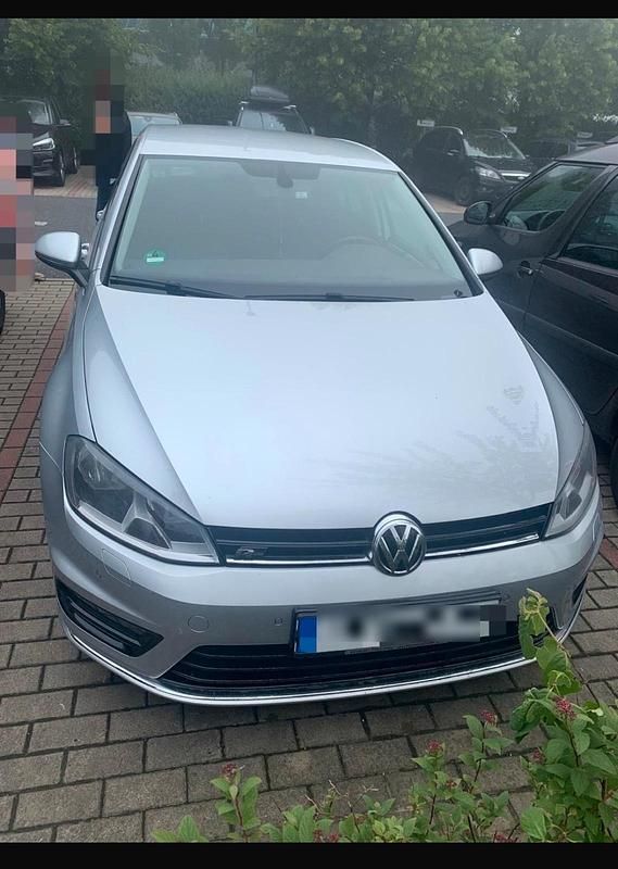 Beige Gebraucht 2014 VW Golf VII R-line Kleinwagen | 9.500 € (Fairer Preis) - Bild 1/4
