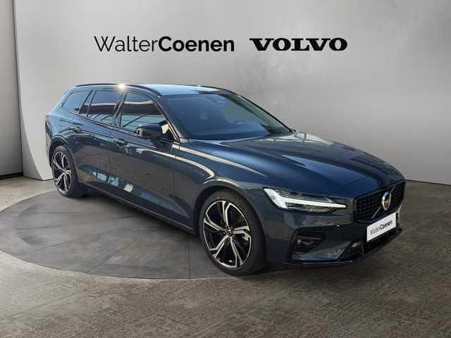 Gebraucht Volvo V60 145 PS (106 kW) 2025 Kombi