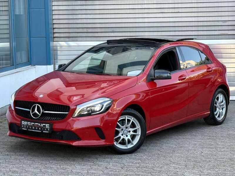 Gebraucht Mercedes A180 122 PS (89 kW) 2016 Rot Limousine