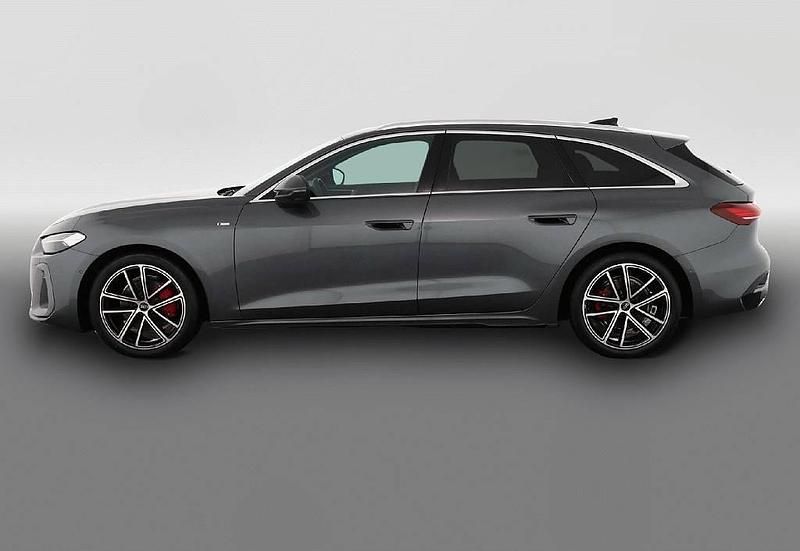Gebraucht Audi A5 S-Line 204 PS (150 kW) 2025 Grau Kombi