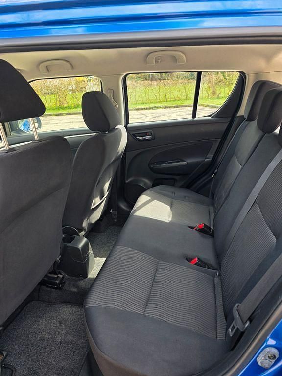 Gebraucht Suzuki Swift 94 PS (69 kW) 2012 Blau Kleinwagen
