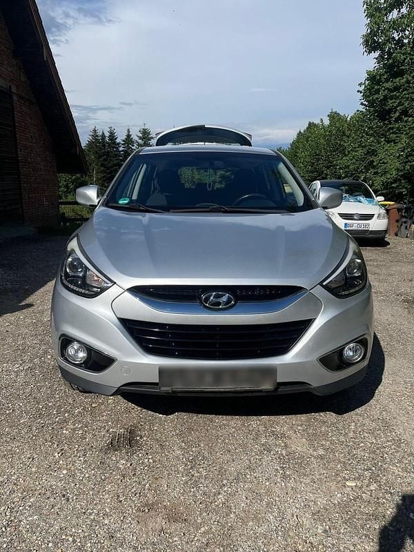 Silber Gebraucht 2014 Hyundai Tucson SUV | 10.500 € - Bild 1/4
