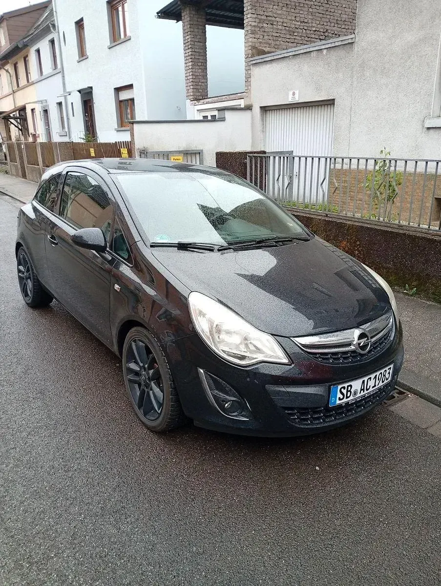 Gebraucht Opel Corsa Color Edition 87 PS (63 kW) 2012 Schwarz Kleinwagen