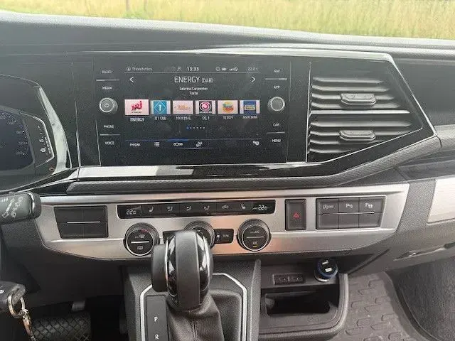 Używany VW Multivan 204 KM (150 kW) 2023 Czarny Minivan