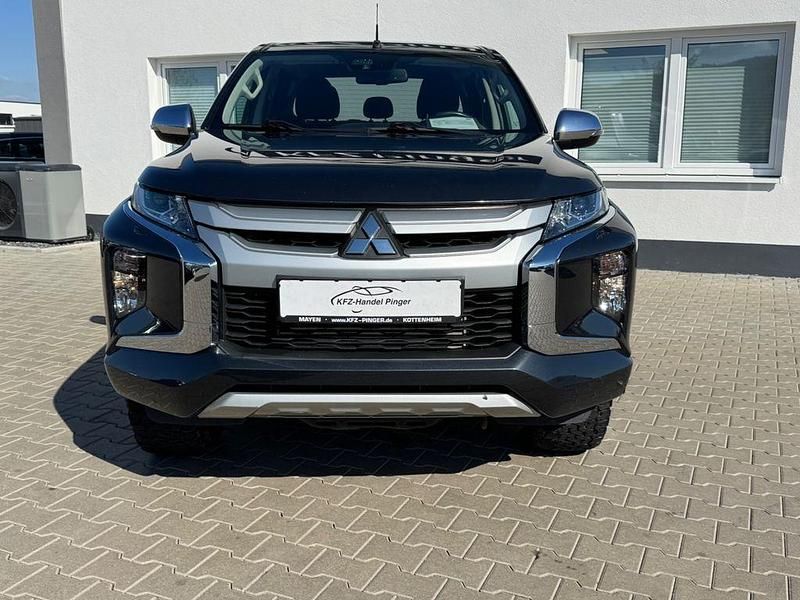 Gebraucht Mitsubishi L200 Plus 150 PS (110 kW) 2021 Grau Pickup
