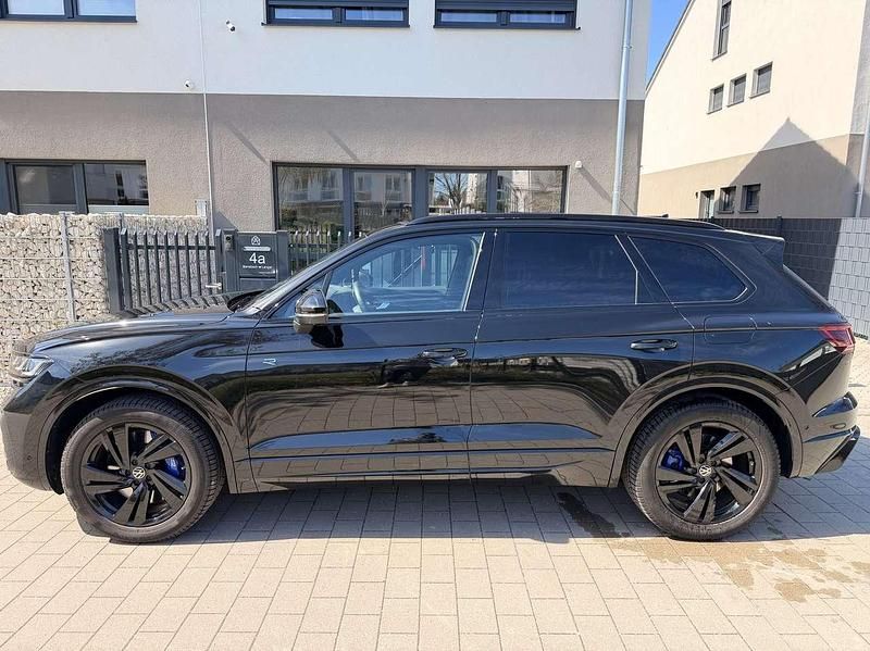 Gebraucht VW Touareg R 462 PS (339 kW) 2024 Schwarz SUV