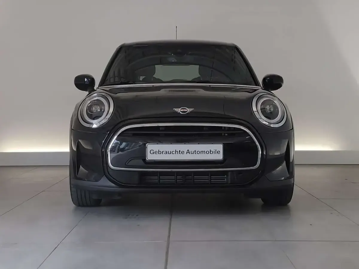 Gebraucht Mini Cooper 136 PS (100 kW) 2023 Schwarz Kleinwagen