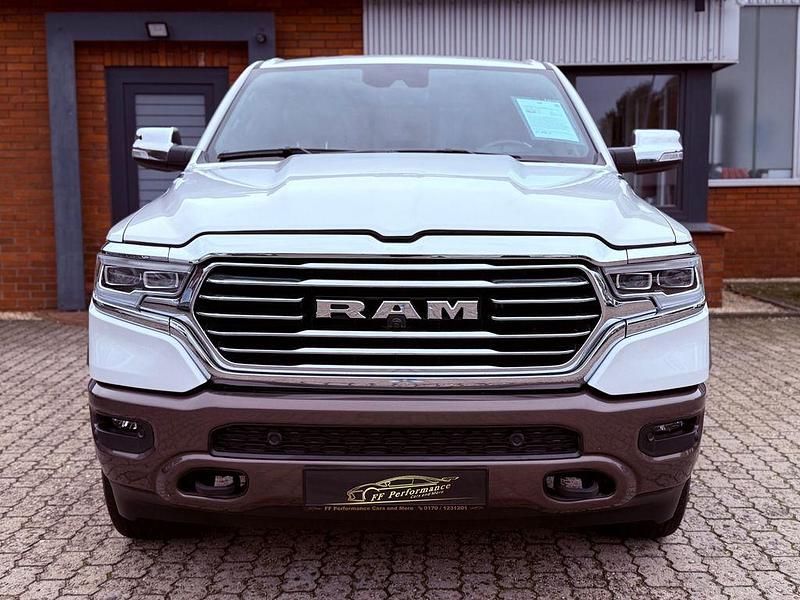 Gebraucht Dodge Ram 401 PS (294 kW) 2022 Weiß Pickup