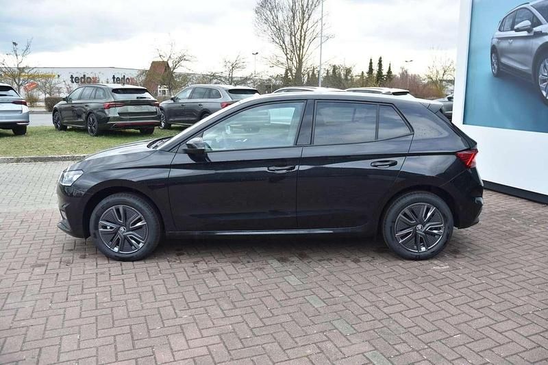 Neu Skoda Fabia 116 PS (85 kW) 2026 Schwarzmagic perleffekt Kleinwagen