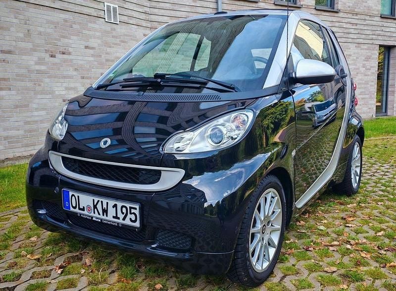Schwarz Gebraucht 2011 Smart ForTwo Cabrio Passion Cabrio | 5.100 € (Guter Preis) - Bild 1/4