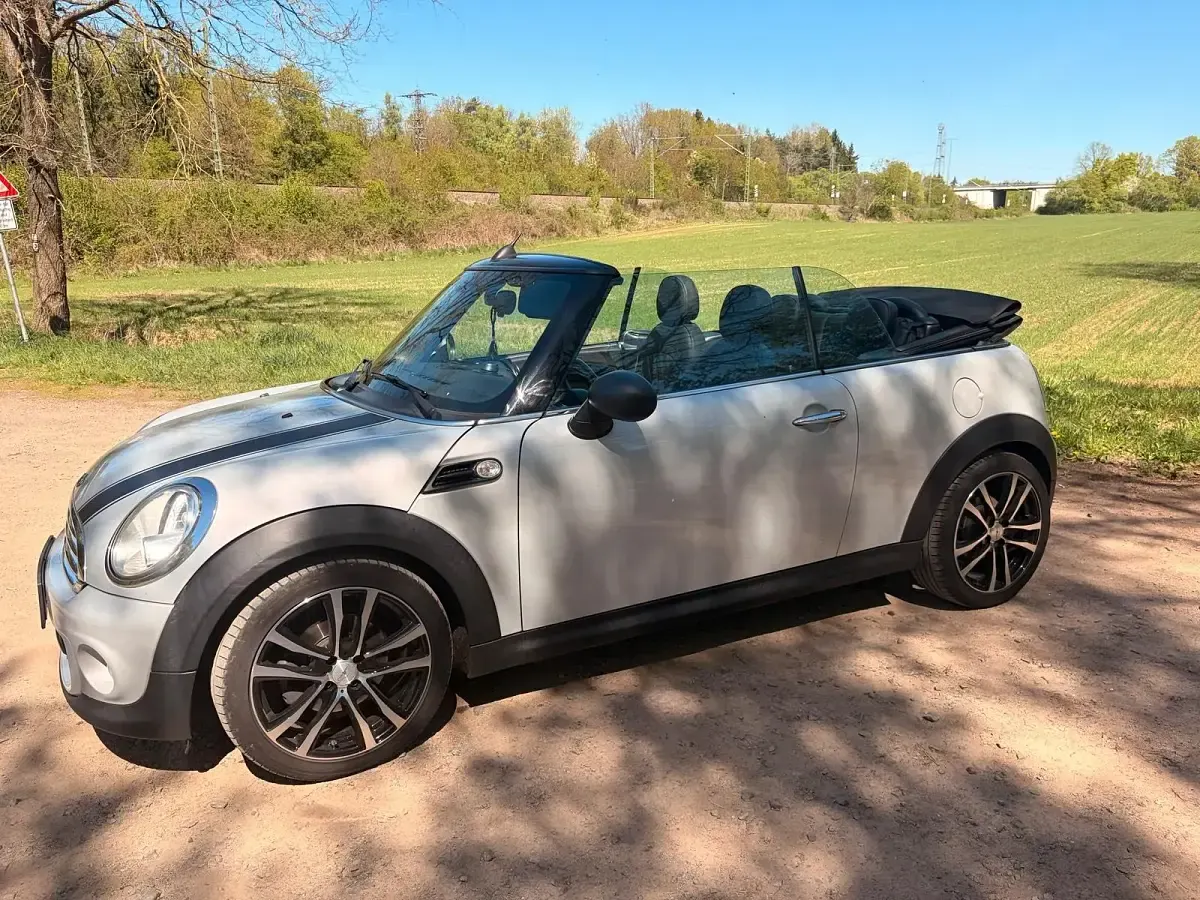 Usado Mini ONE 98 HP (72 kW) 2015 Prateado Citadino