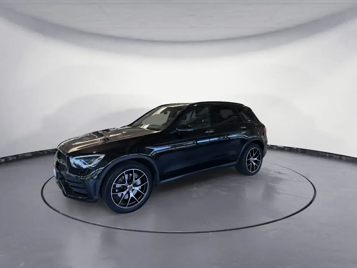 Gebraucht Mercedes GLC400d AMG line 330 PS (242 kW) 2020 Schwarz Limousine