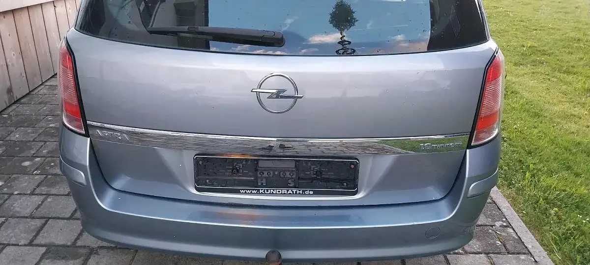 Używany Opel Astra 115 KM (84 kW) 2008 Kombi
