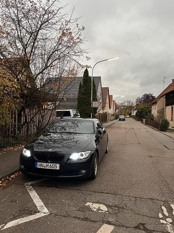 Gebraucht BMW 330 Cabriolet 272 PS (200 kW) 2007 Schwarz Cabrio