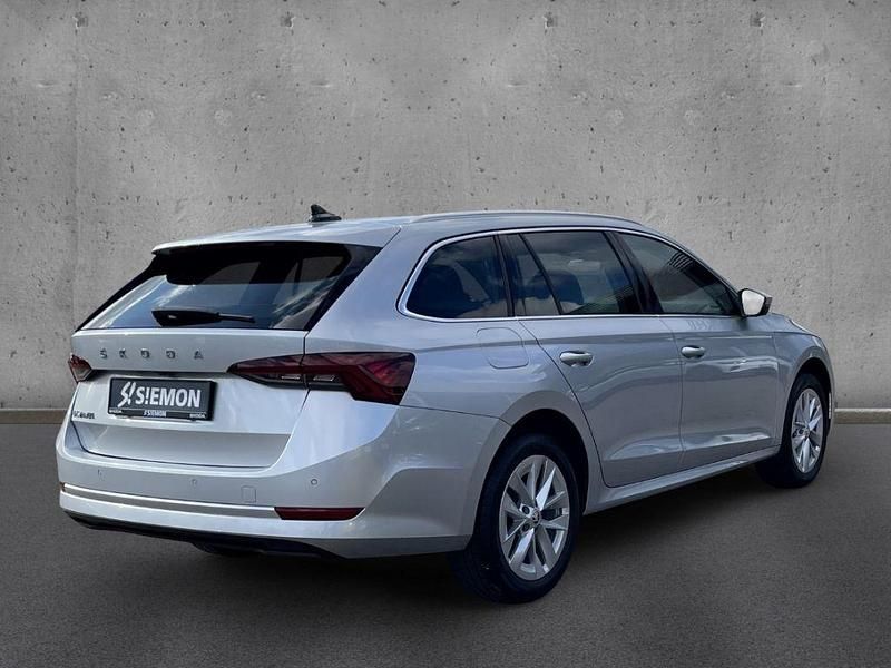 Second-hand Skoda Octavia Style 150 CP (110 kW) 2022 Argintiu Break