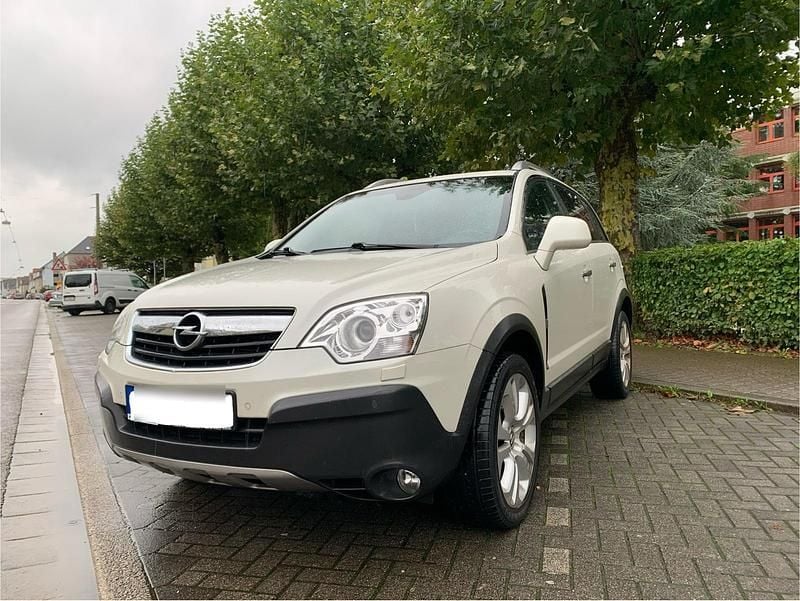 Weiß Gebraucht 2010 Opel Antara SUV | 6.800 € (Fairer Preis) - Bild 1/4