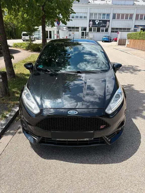 Gebraucht Ford Fiesta ST 182 PS (133 kW) 2013 Schwarz Limousine