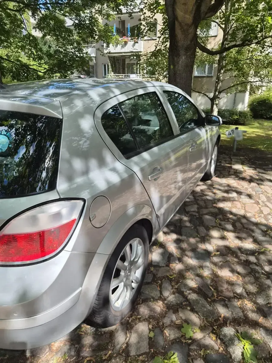 Gebraucht Opel Astra 105 PS (77 kW) 2004 Grau Kleinwagen