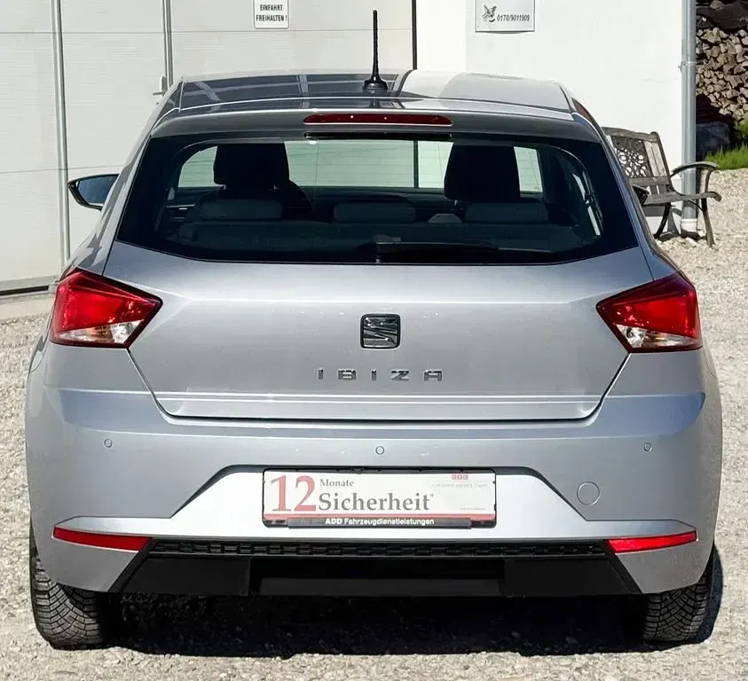 Gebraucht Seat Ibiza Style 95 PS (69 kW) 2020 Florett(urban)silver Kleinwagen