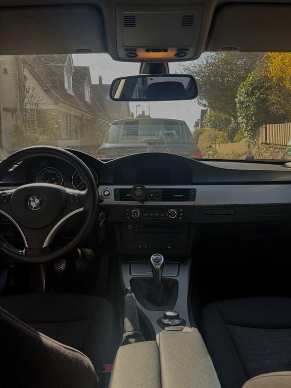 Gebraucht BMW 318 129 PS (94 kW) 2007 Blau Limousine