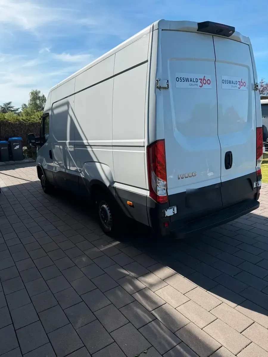 Occasion Iveco Daily 140 ch (102 kW) 2020 Blanc Monospace