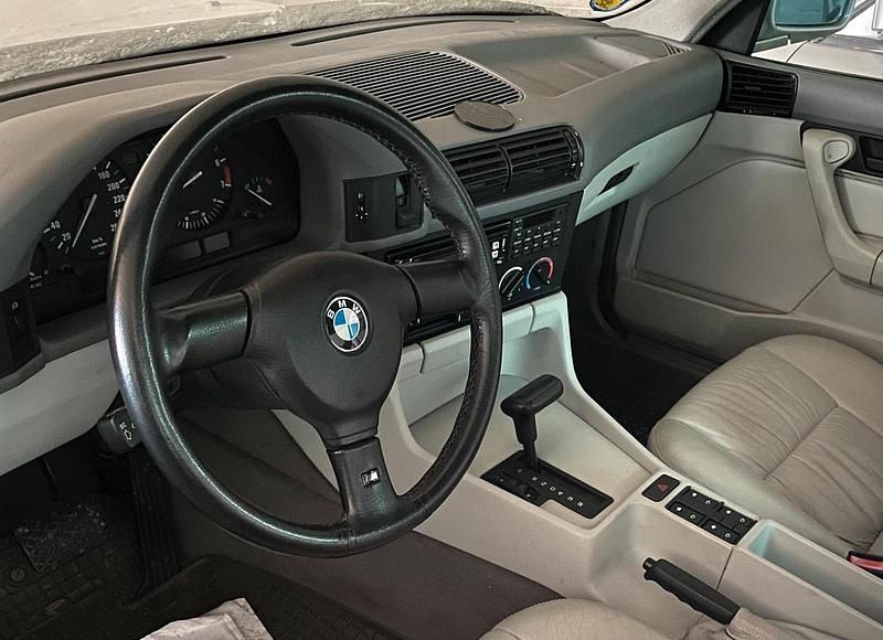 Gebraucht BMW 525 192 PS (141 kW) 1991 Silber Limousine