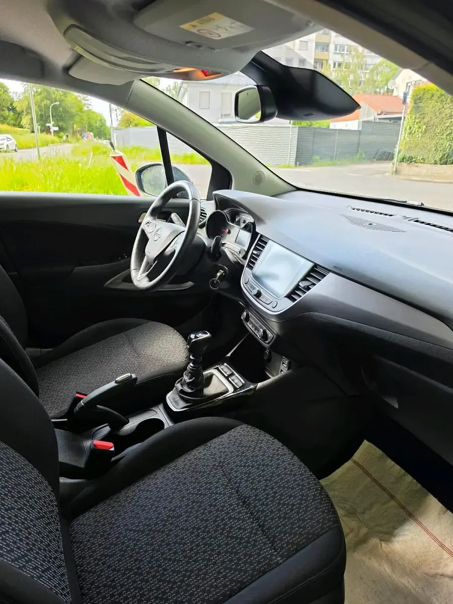 Gebraucht Opel Crossland X 131 PS (96 kW) 2019 Grau SUV