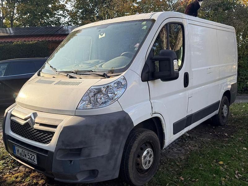 Weiß Gebraucht 2011 Citroën Jumper Van / Kleinbus | 2.900 € - Bild 1/4