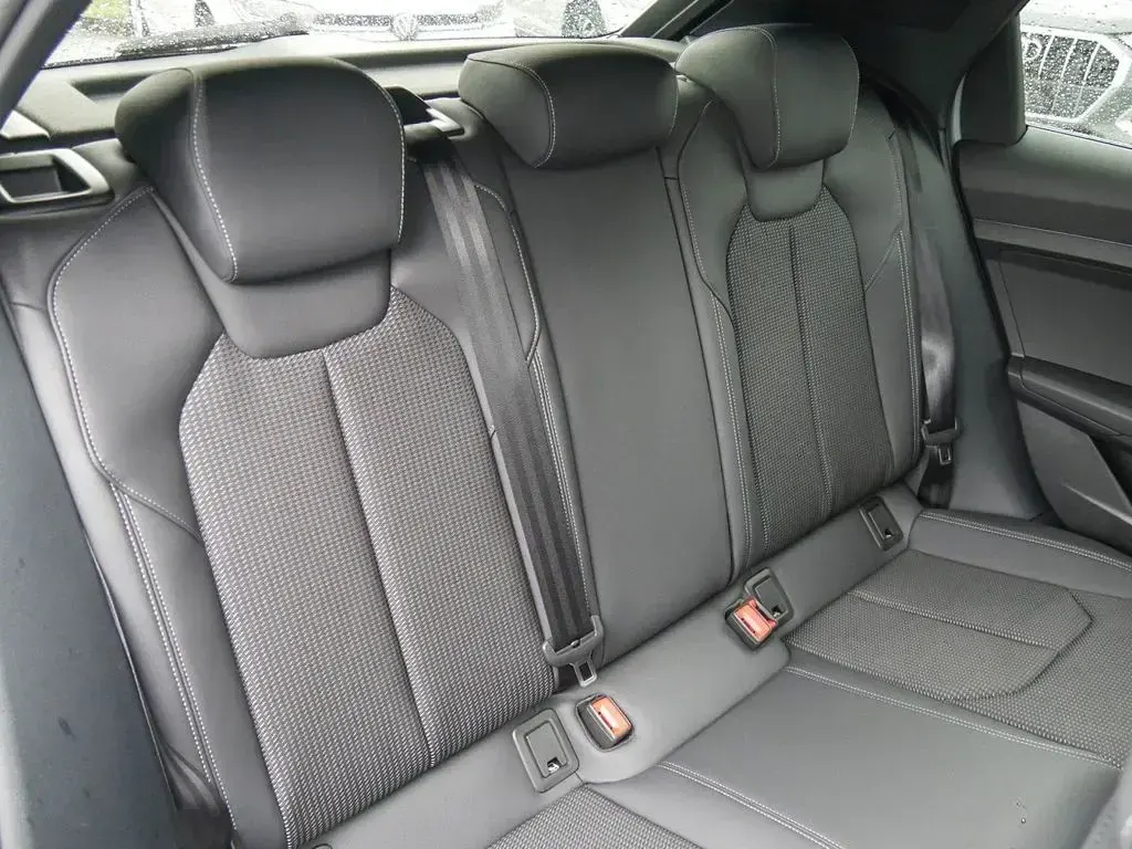 Gebraucht Audi A1 Sportback S-Line 150 PS (110 kW) 2025 Pfeilgrau perleffekt Kleinwagen