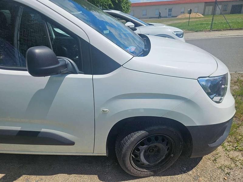 Gebraucht Opel Combo Selection 105 PS (77 kW) 2019 Van / Kleinbus