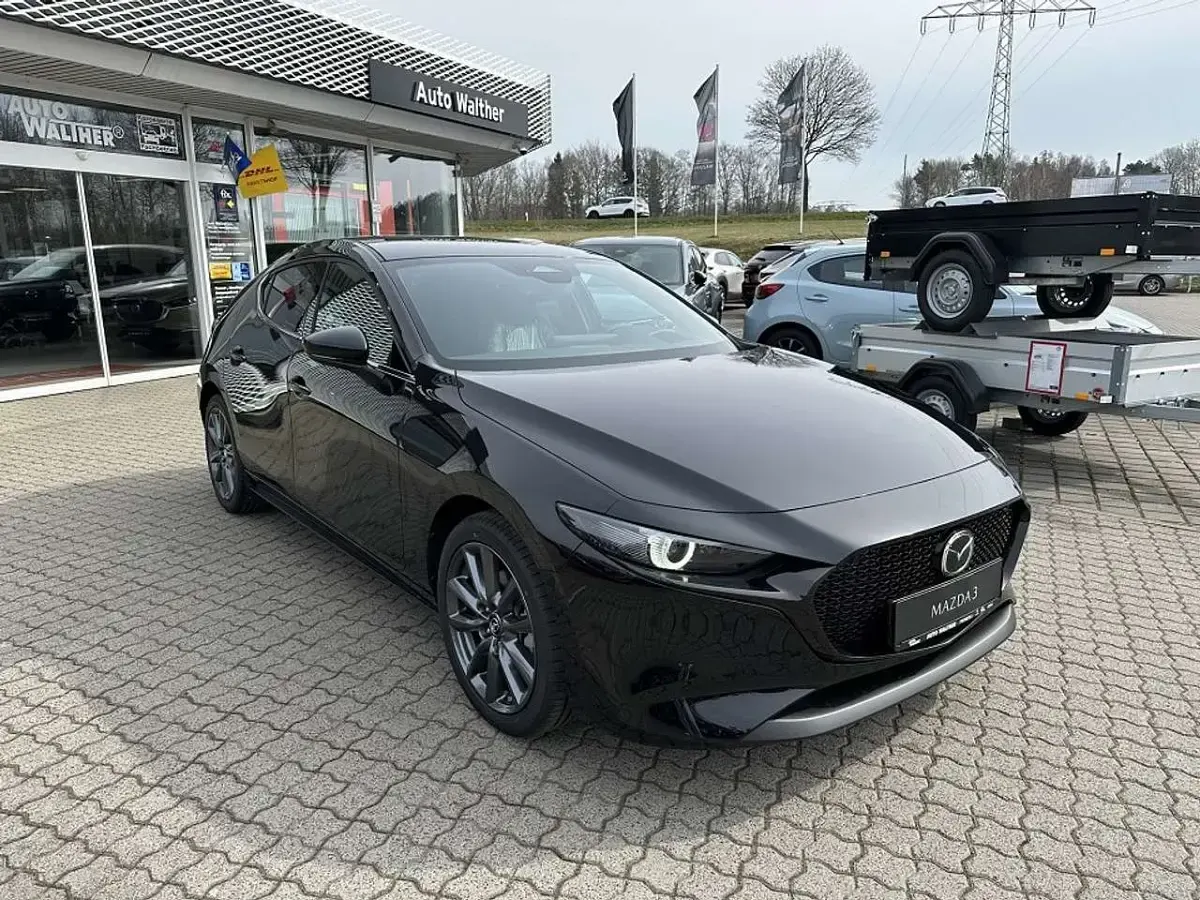 Neu Mazda 3 Center-Line 140 PS (102 kW) 2026 Jet black Limousine