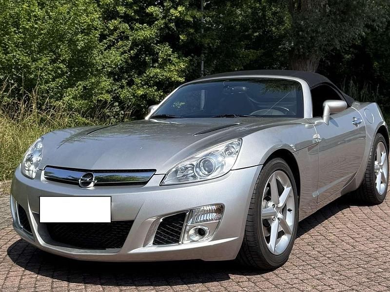 Silber Gebraucht 2008 Opel GT Cabrio | 20.999 € (Teuer) - Bild 1/4