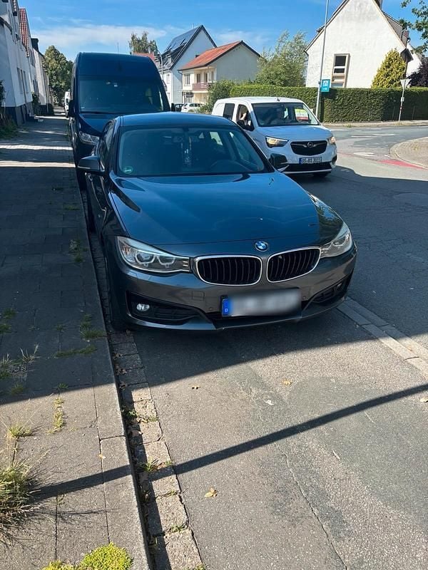 Grau Gebraucht 2013 BMW 320 Gran Turismo Coupé | 9.900 € (Etwas zu teuer) - Bild 1/4
