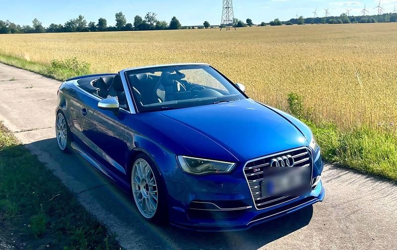 Blau Gebraucht 2015 Audi S3 Cabriolet Sport Cabrio | 22.100 € (Guter Preis) - Bild 1/4