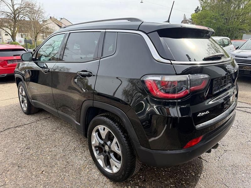 Gebraucht Jeep Compass Opening Edition 140 PS (102 kW) 2017 Schwarz SUV