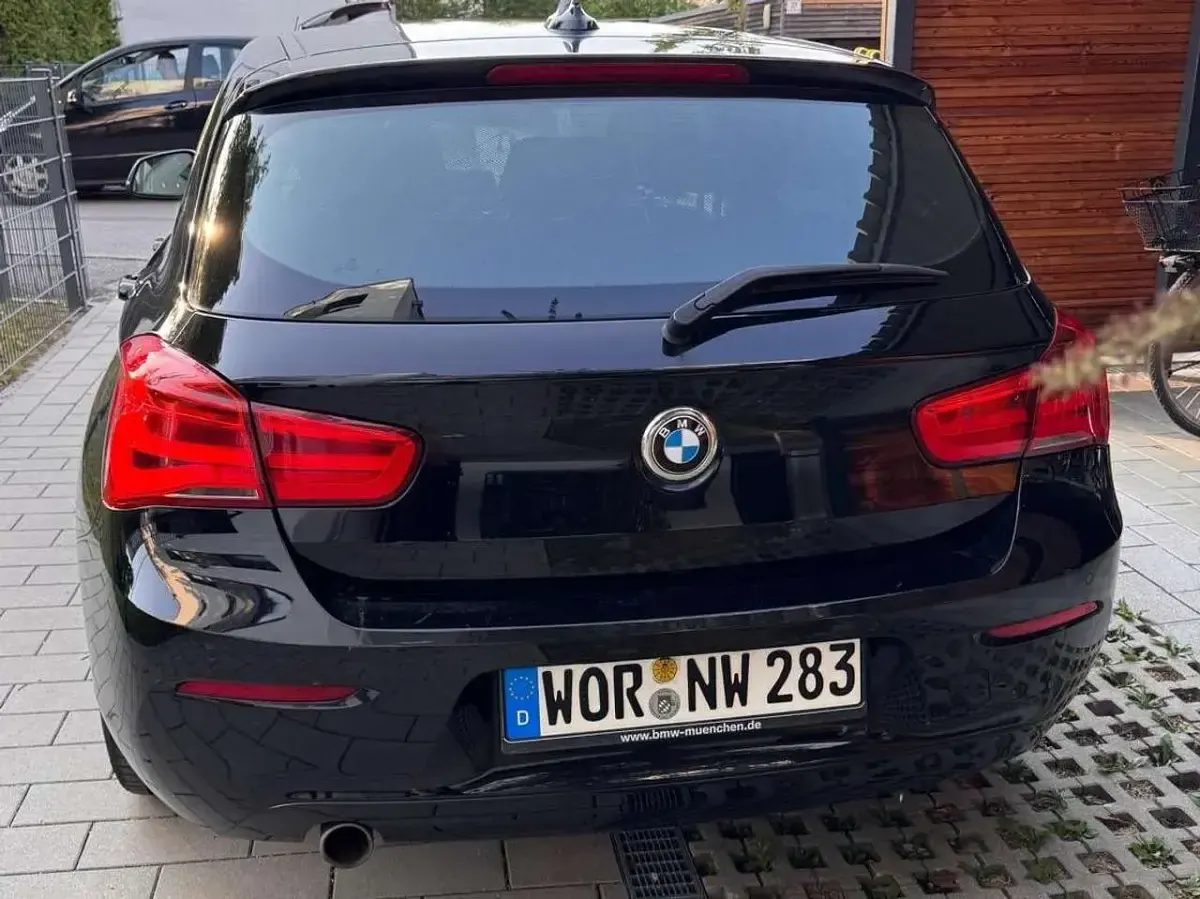 Gebraucht BMW 118 150 PS (110 kW) 2016 Schwarz Kleinwagen