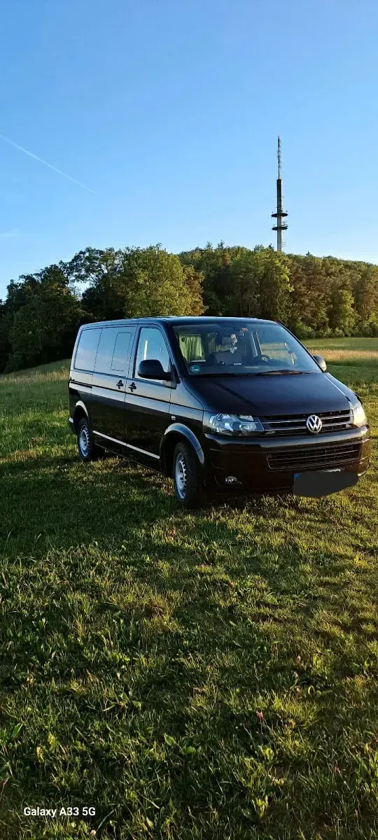 Gebraucht VW Multivan Startline 140 PS (102 kW) 2010 Schwarz Van / Kleinbus