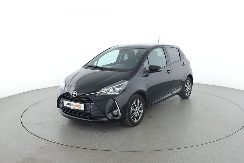 Schwarz Gebraucht 2020 Toyota Yaris Team Limousine | 14.030 € (Guter Preis) - Bild 1/3
