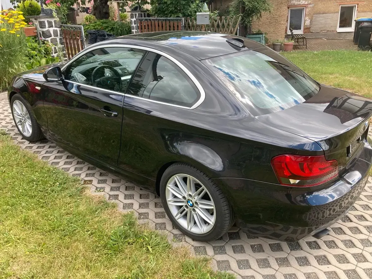 Gebraucht BMW 123 Coupé M Sport 204 PS (150 kW) 2010 Schwarz Coupé