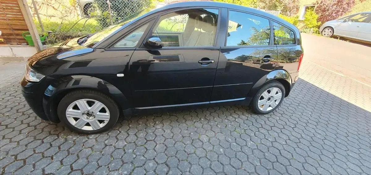 Gebraucht Audi A2 75 PS (55 kW) 2005 Schwarz Kleinwagen