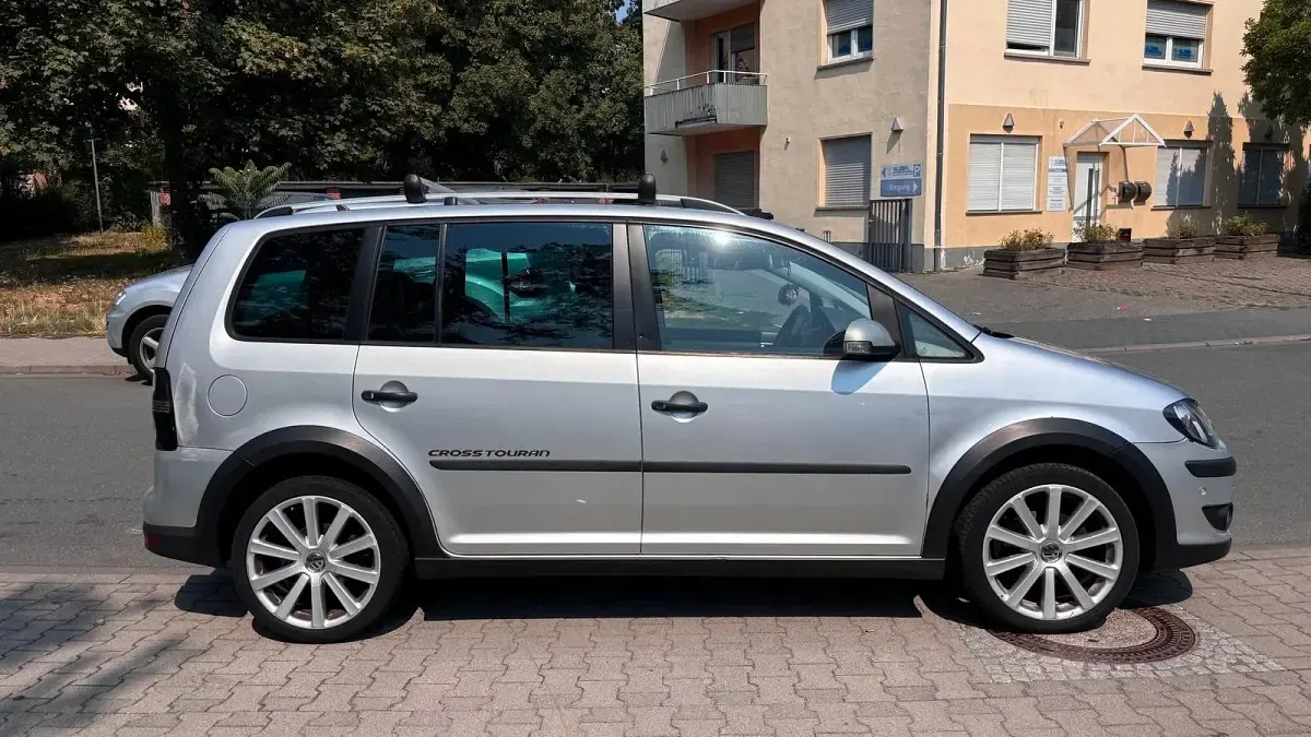 Gebraucht VW Touran Cross 140 PS (102 kW) 2007 Silber Van / Kleinbus
