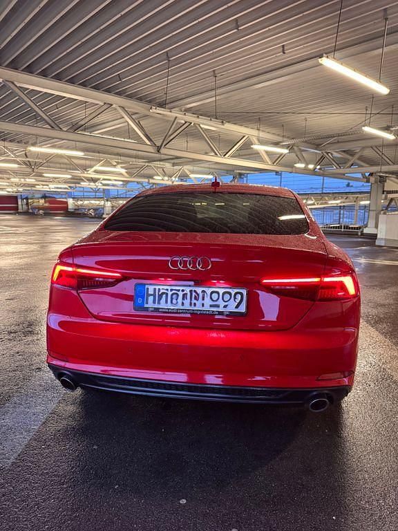 Gebraucht Audi A5 Sport 190 PS (139 kW) 2019 Rot Coupé