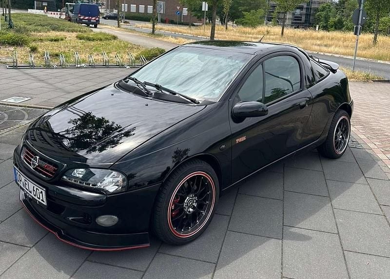 Schwarz Gebraucht 2001 Opel Tigra Coupé | 2.000 € (Guter Preis) - Bild 1/2