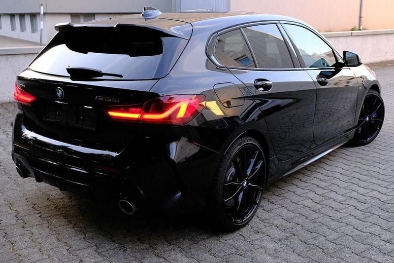 Używany BMW M135 M Performance 306 KM (225 kW) 2023 Czarny Hatchback
