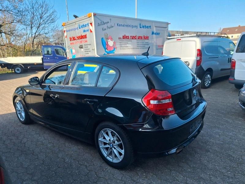 Gebraucht BMW 116 Advantage 122 PS (89 kW) 2010 Schwarz Kleinwagen