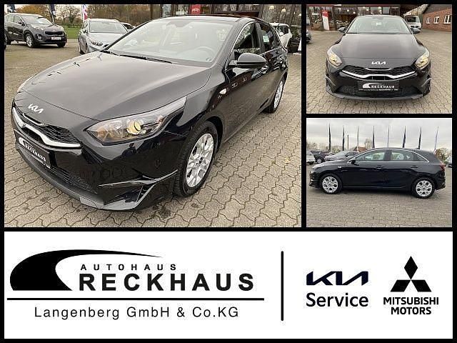 Gebraucht Kia Ceed Vision 140 PS (102 kW) 2024 Schwarz (1k zilinaschwarz) Kleinwagen