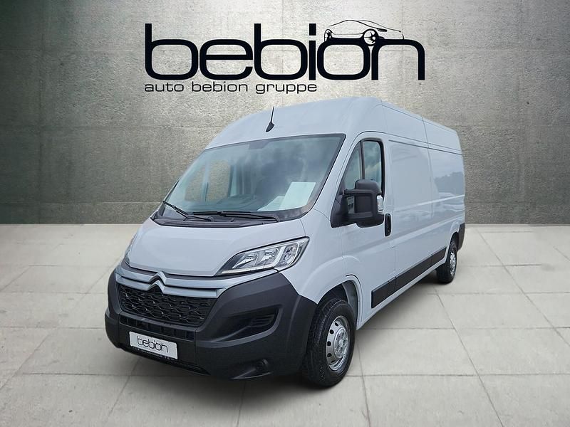 Eisweiss Gebraucht 2023 Citroën Jumper Van / Kleinbus | 26.900 € (Fairer Preis) - Bild 1/4