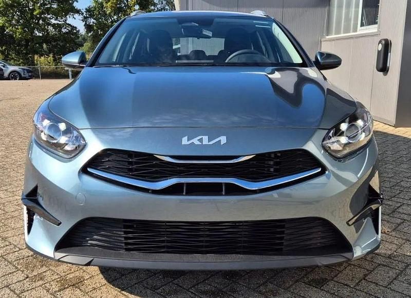 Schwarz Neu 2025 Kia Ceed Sportswagon Vision Kombi | 25.890 € (Fairer Preis) - Bild 1/4