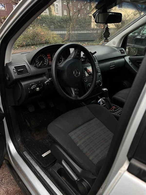 Gebraucht Mercedes A150 95 PS (69 kW) 2005 Silber Kleinwagen